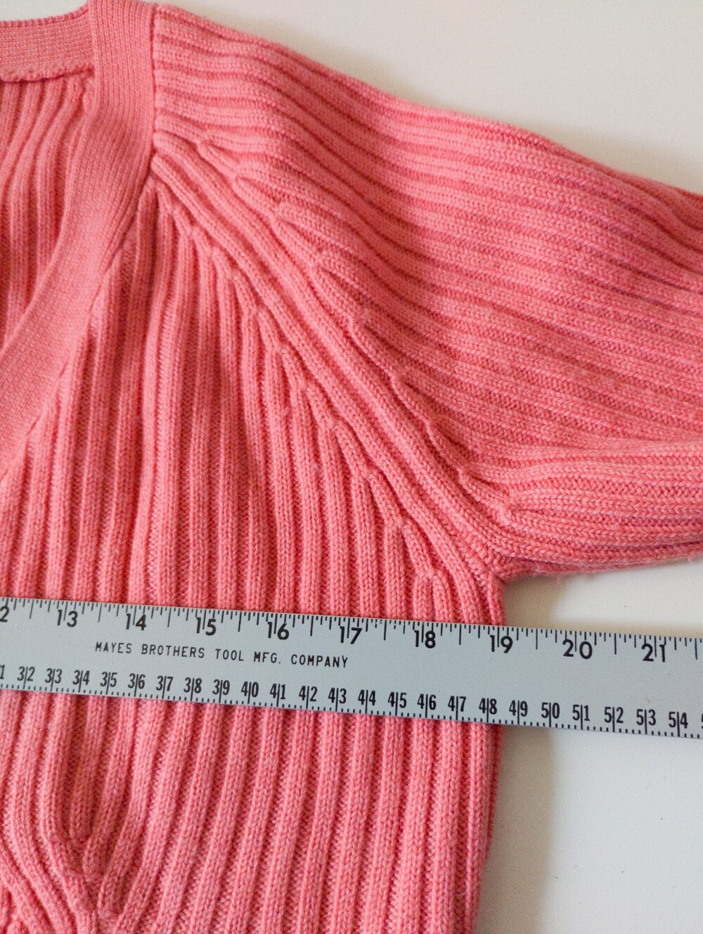 Talbots 100% Pure Merino Wool V-Neck Ribbed Cardigan Sweater Coral Pink Large - Picture 4 of 6